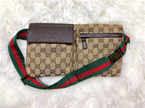 gucci fanny pack women's